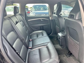 Used Volvo XC70 2014 for sale - 78592829: Photo