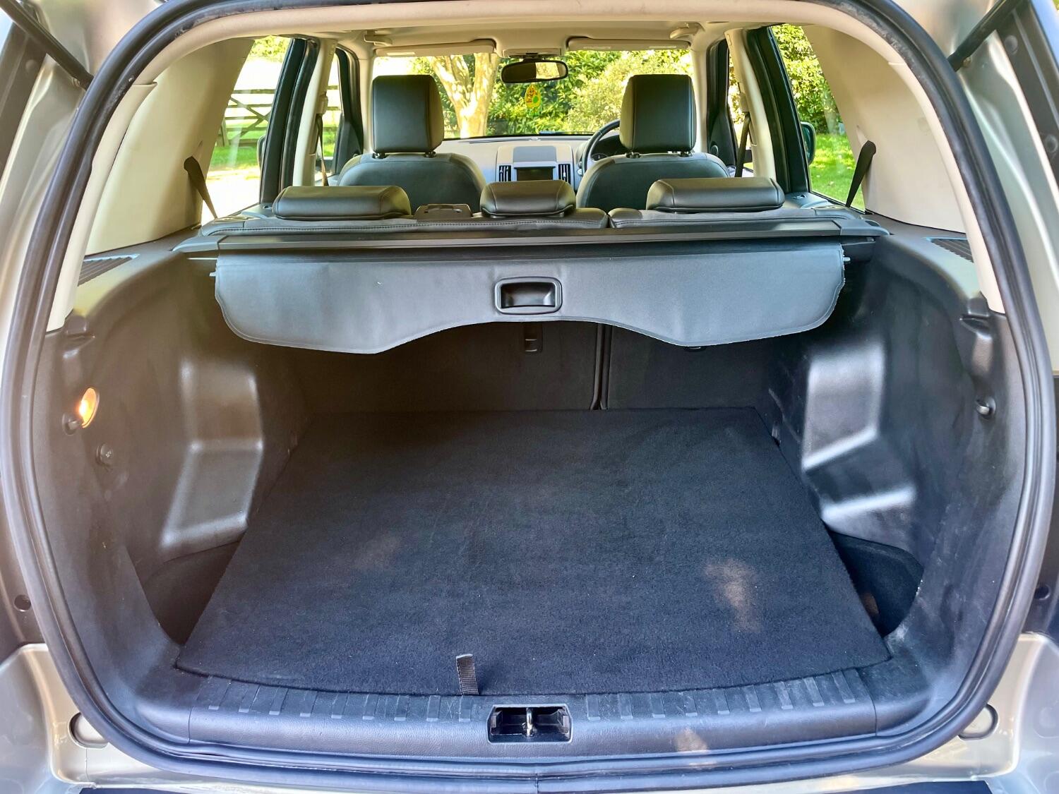 Used Land Rover Freelander 2 2011 for sale - 76011420: Photo 10