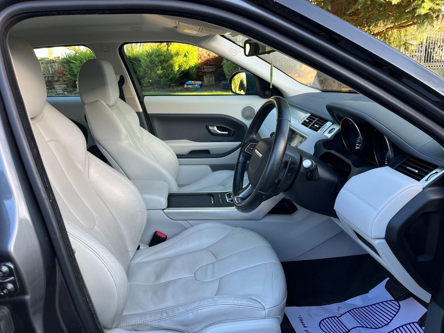 Used Land Rover Range Rover Evoque 2015 for sale - 76776456: Photo 2