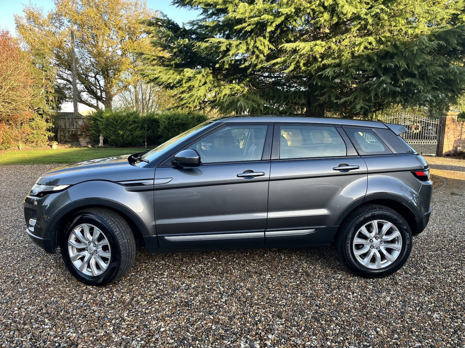 Used Land Rover Range Rover Evoque 2015 for sale - 76706154: Photo 10