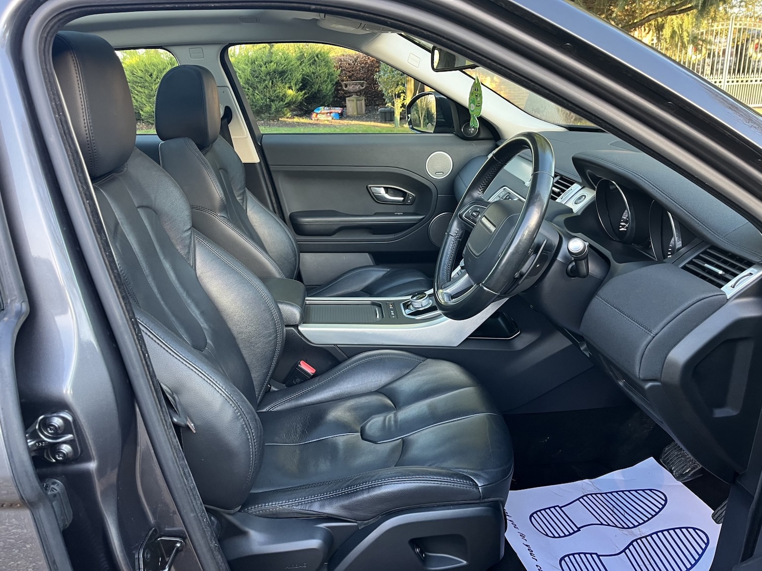 Used Land Rover Range Rover Evoque 2015 for sale - 76706154: Photo 2