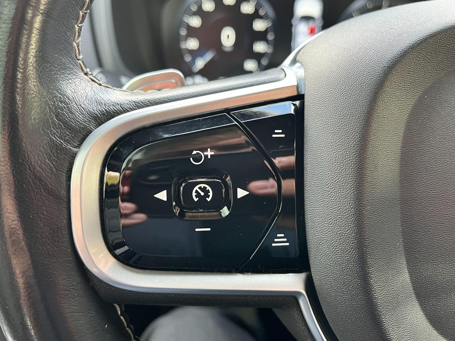 Used Volvo XC90 2019 for sale - 76776453: Photo 32