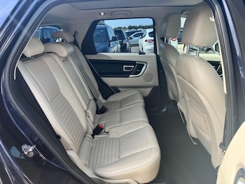 Used Land Rover Discovery Sport 2017 for sale - 79098744: Photo