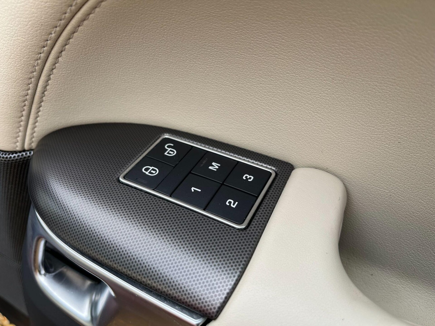 Used Land Rover Range Rover Sport 2016 for sale - 76776440: Photo 15