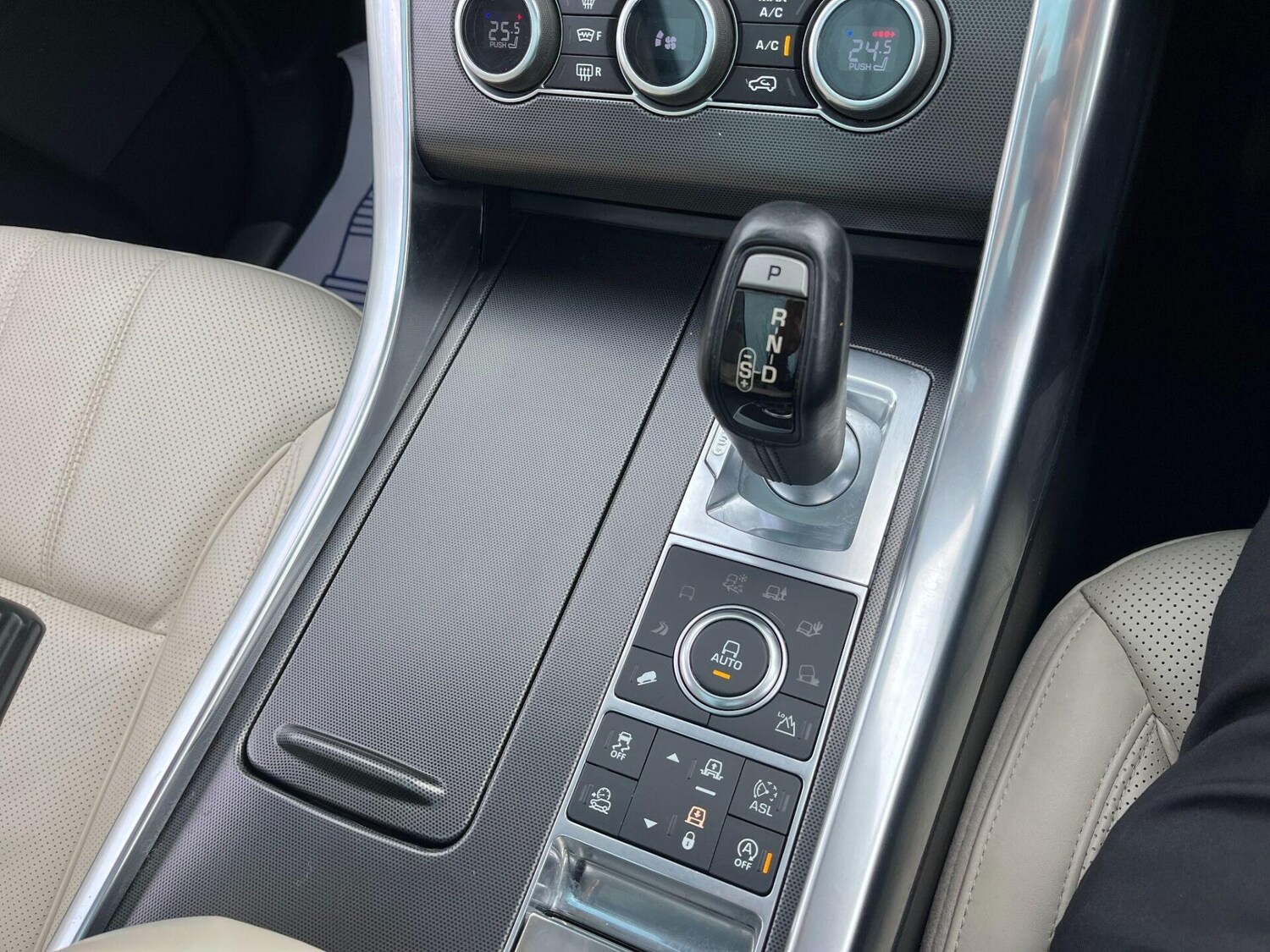 Used Land Rover Range Rover Sport 2016 for sale - 76776440: Photo 26