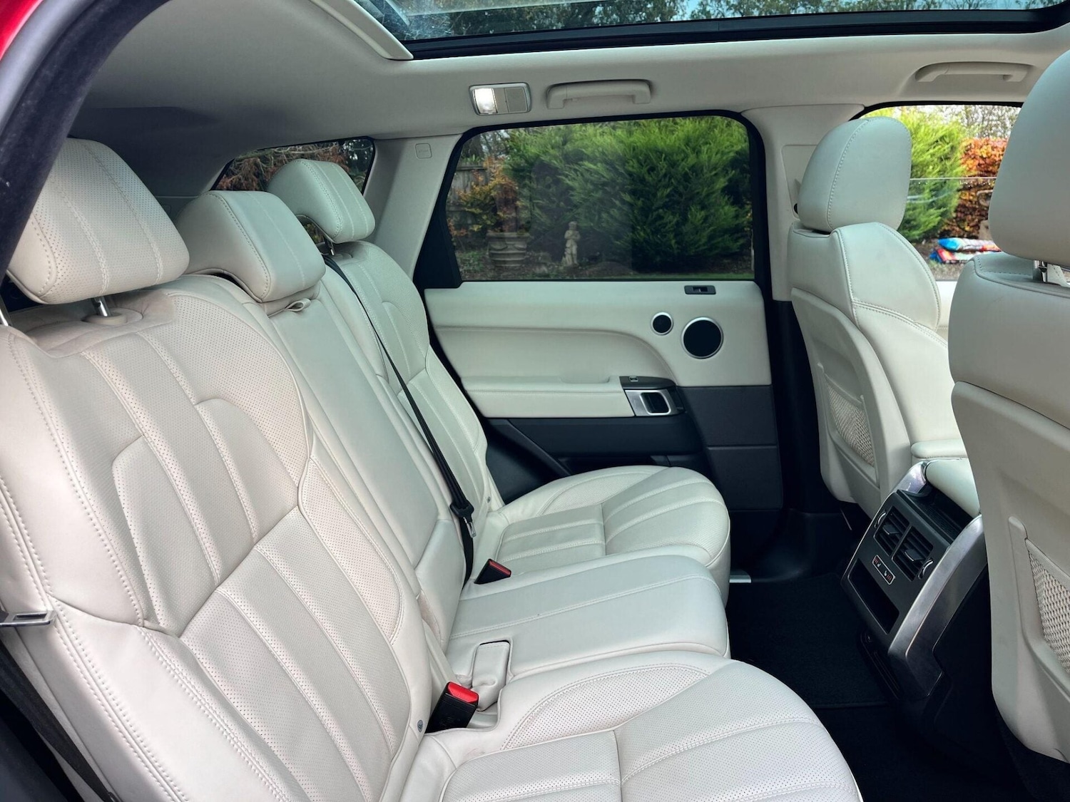 Used Land Rover Range Rover Sport 2016 for sale - 76776440: Photo 4