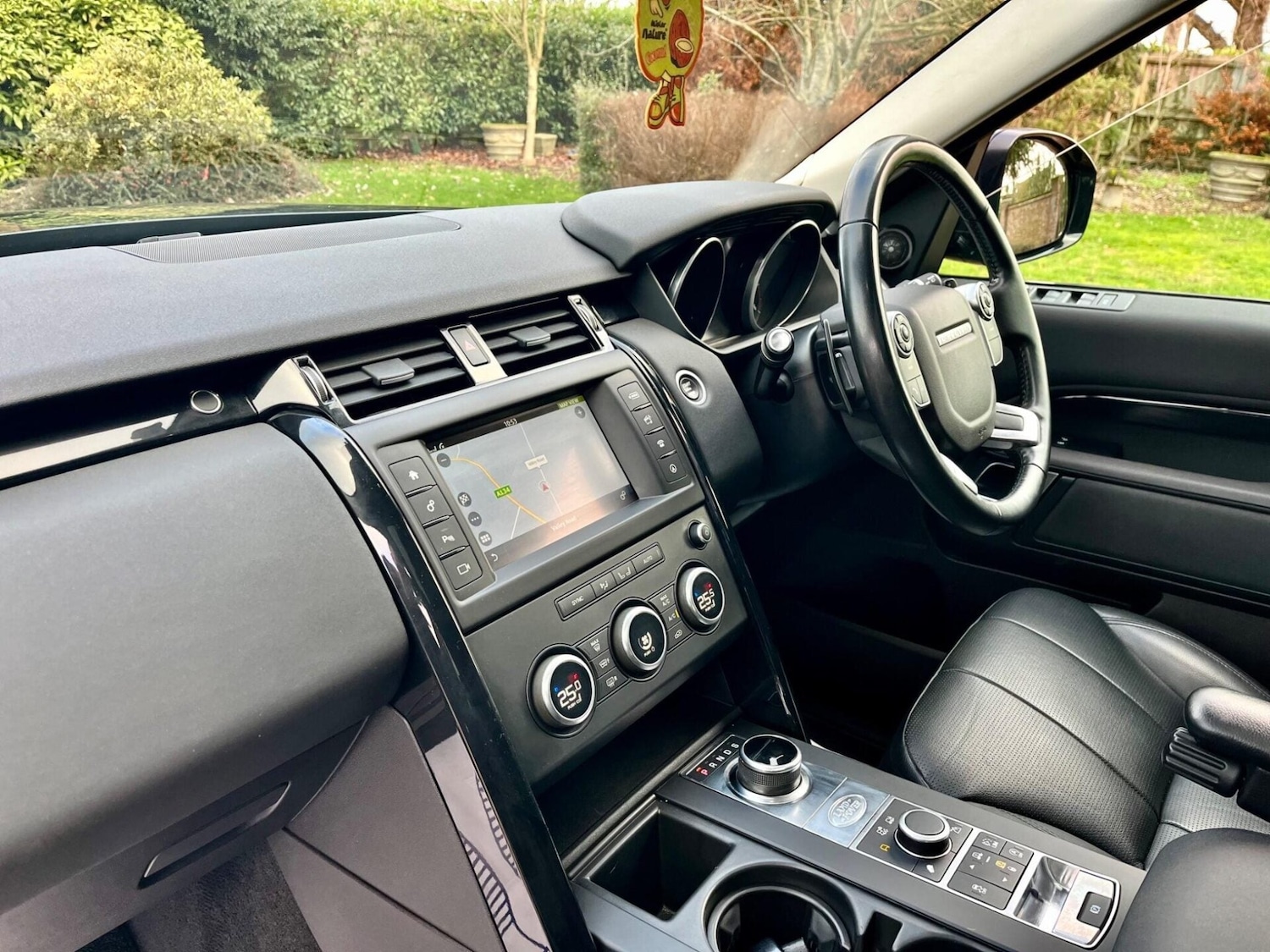 Used Land Rover Discovery 2017 for sale - 76859938: Photo 13