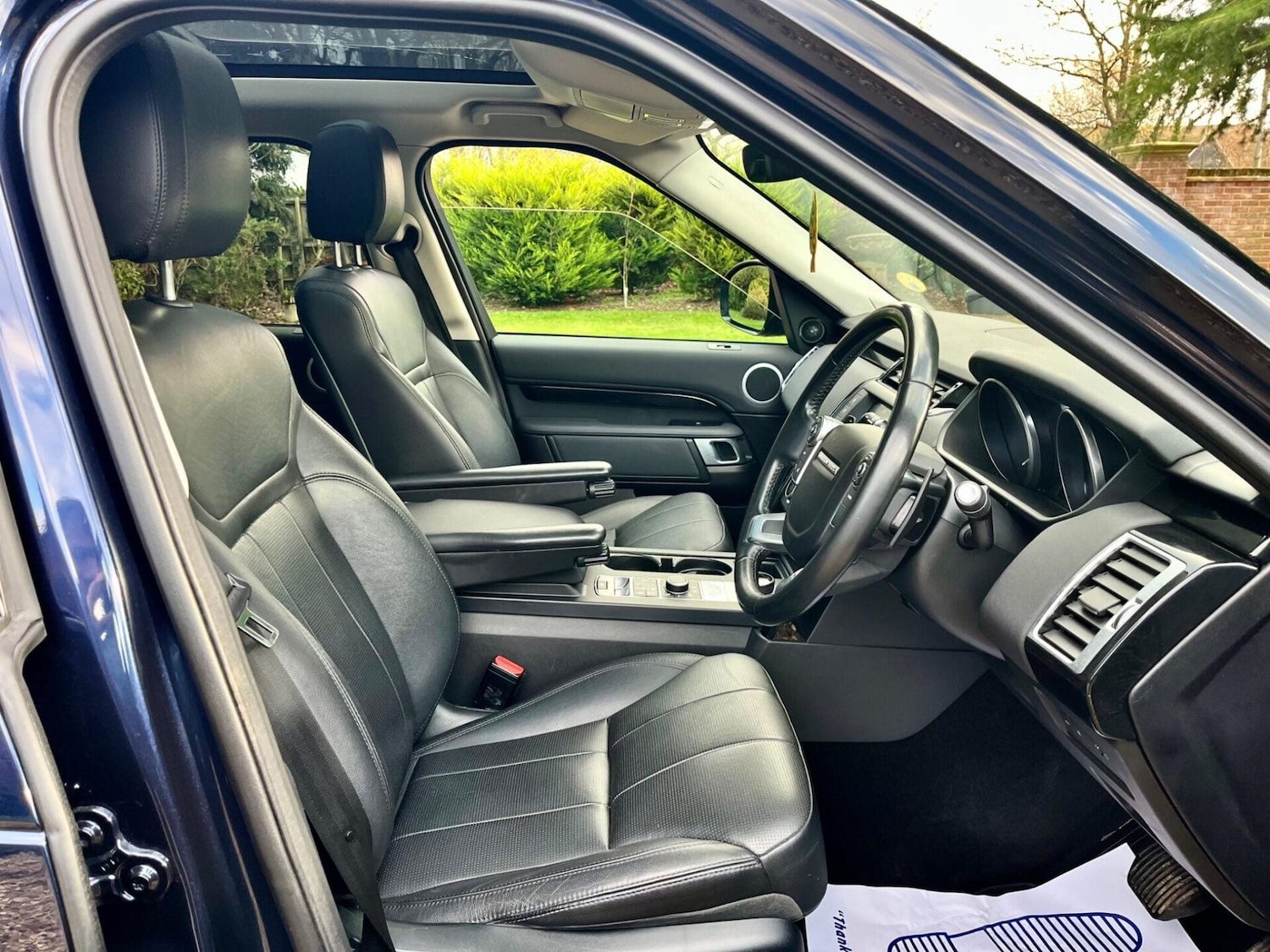 Used Land Rover Discovery 2017 for sale - 76859938: Photo 14