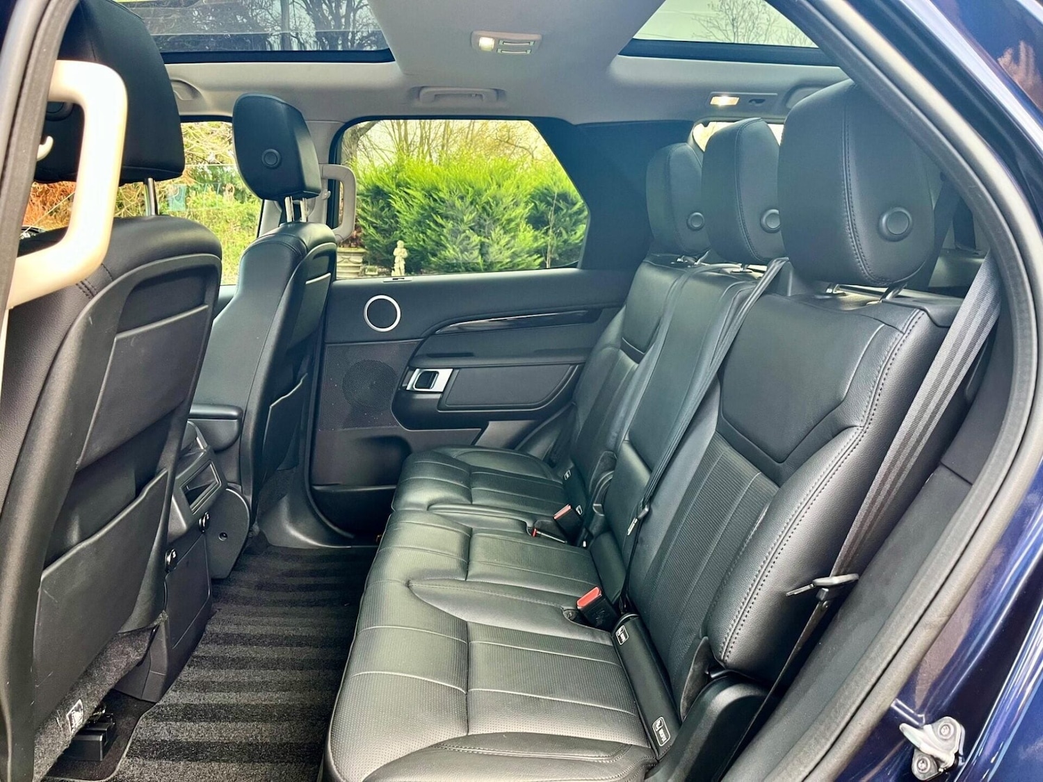 Used Land Rover Discovery 2017 for sale - 76859938: Photo 17