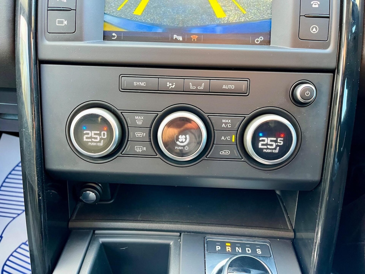 Used Land Rover Discovery 2017 for sale - 76859938: Photo 27