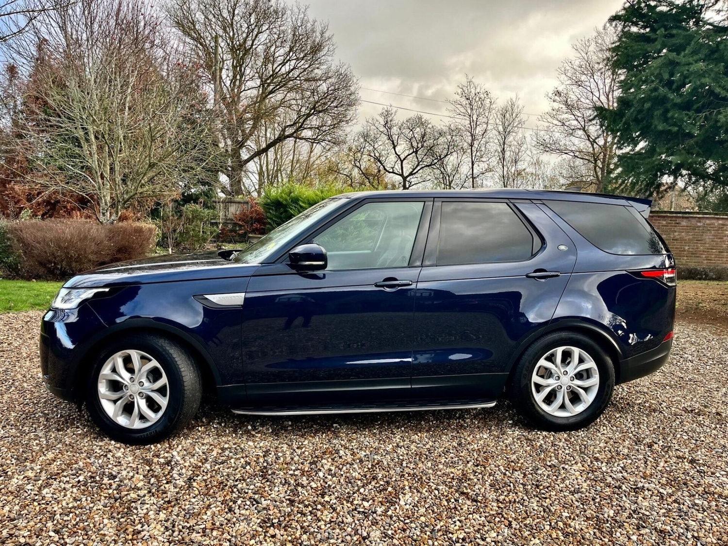 Used Land Rover Discovery 2017 for sale - 76859938: Photo 6