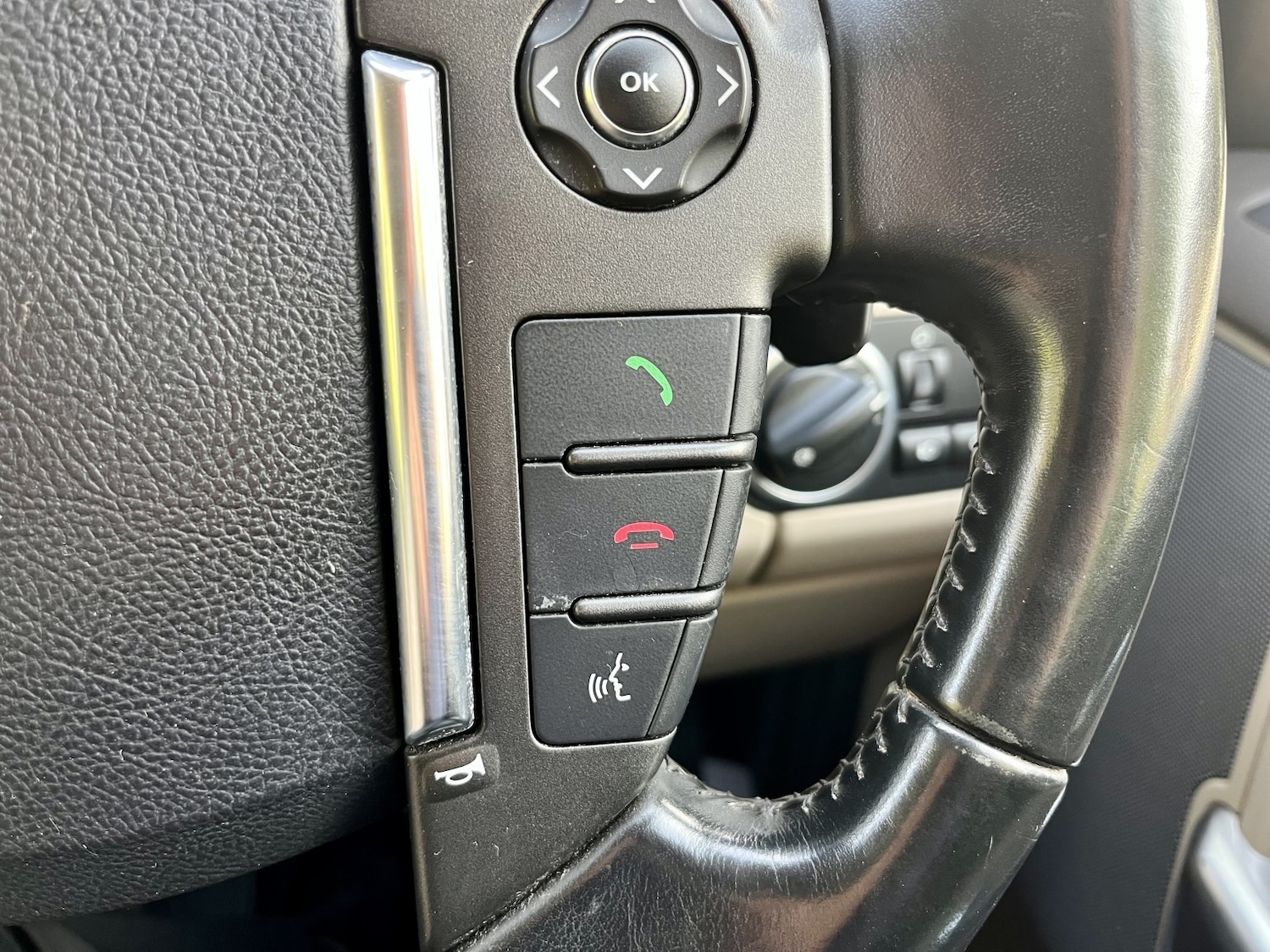 Used Land Rover Discovery 4 2015 for sale - 76107429: Photo 23