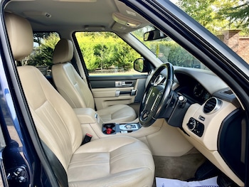 Used Land Rover Discovery 4 2015 for sale - 76107429: Photo 2