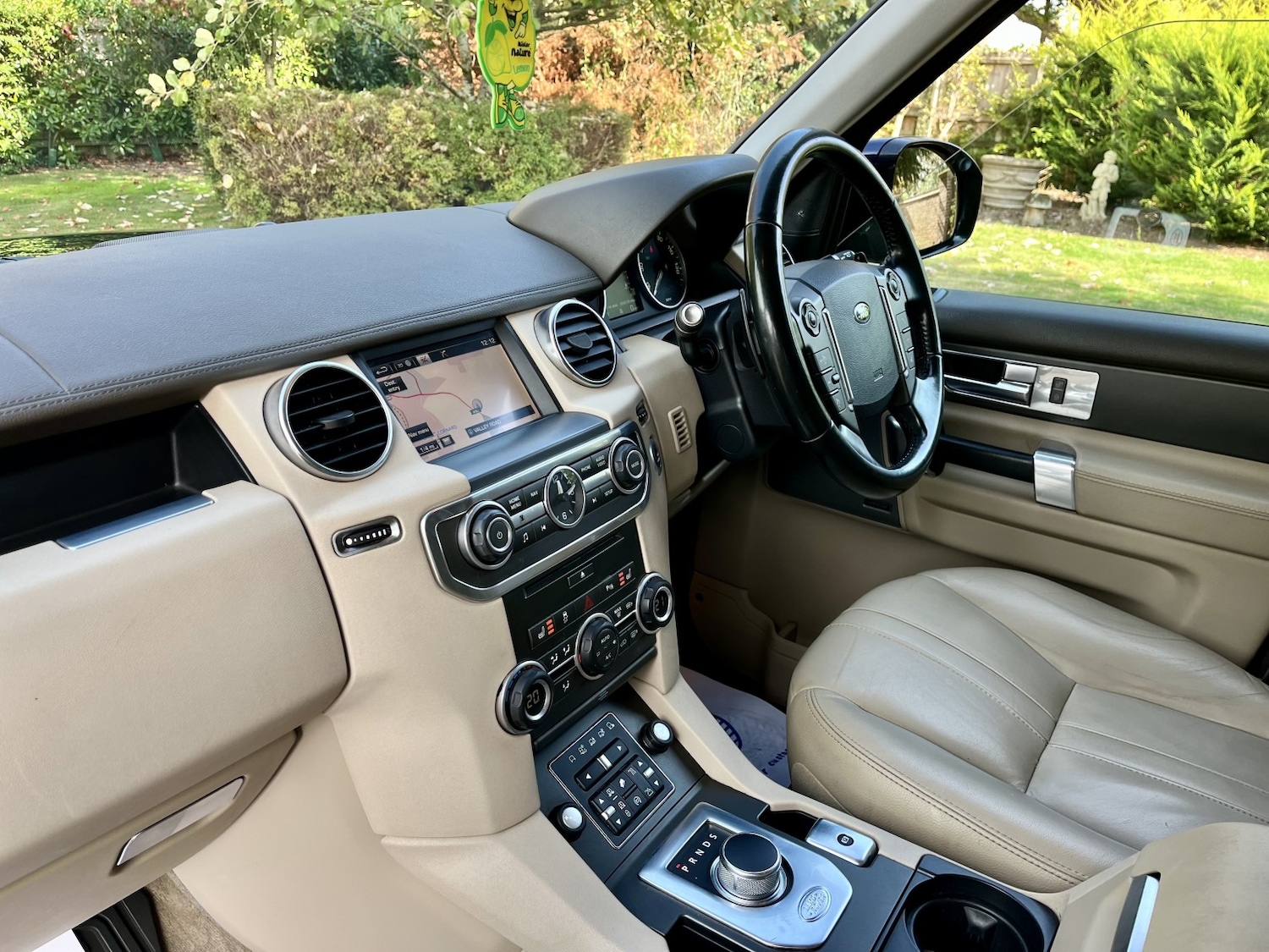 Used Land Rover Discovery 4 2015 for sale - 76107429: Photo 31