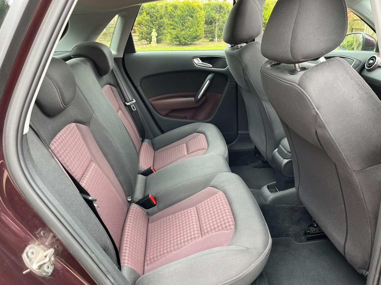 Used Audi A1 2014 for sale - 78149931: Photo 2