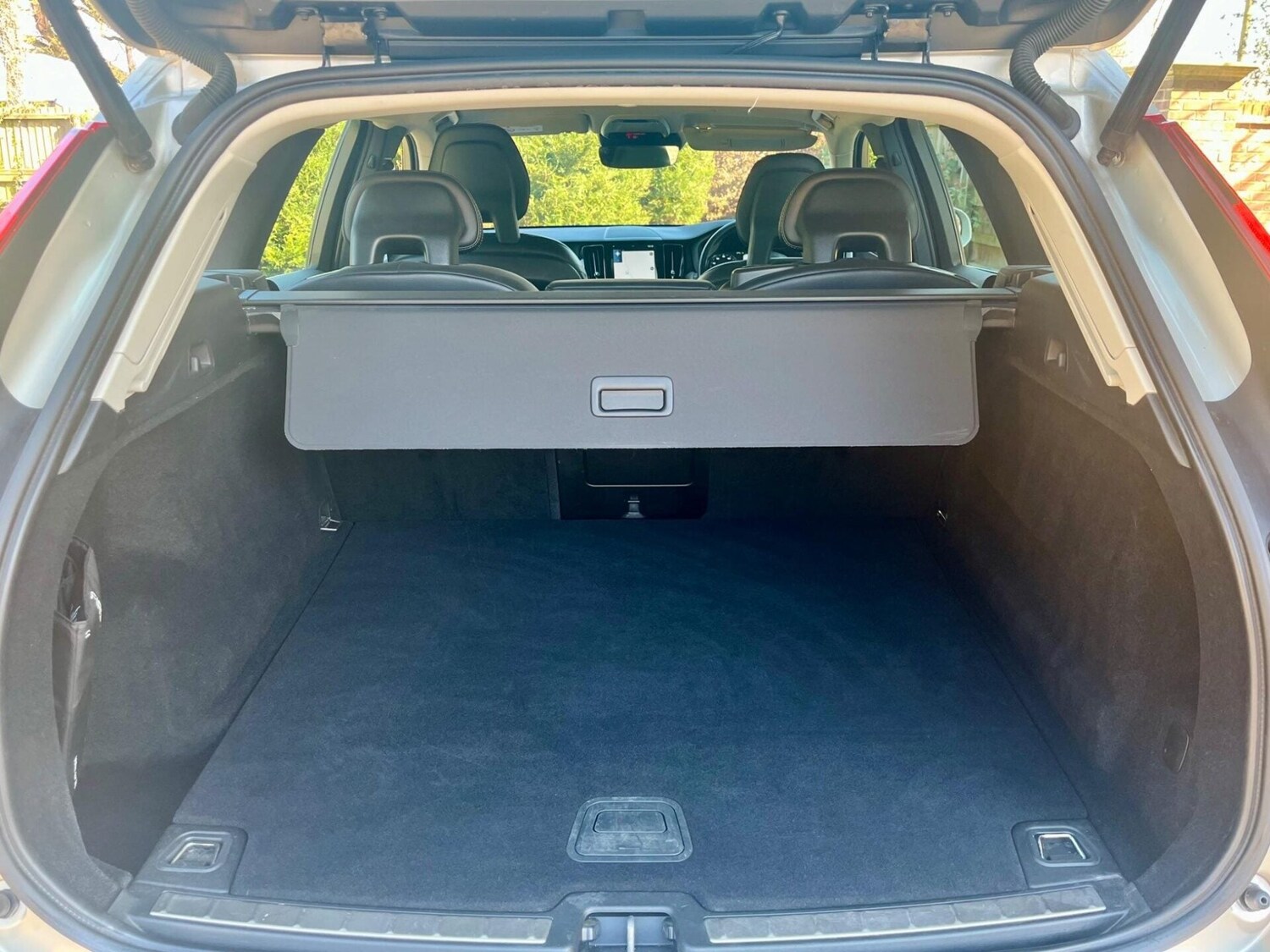 Used Volvo XC60 2017 for sale - 76776459: Photo 13