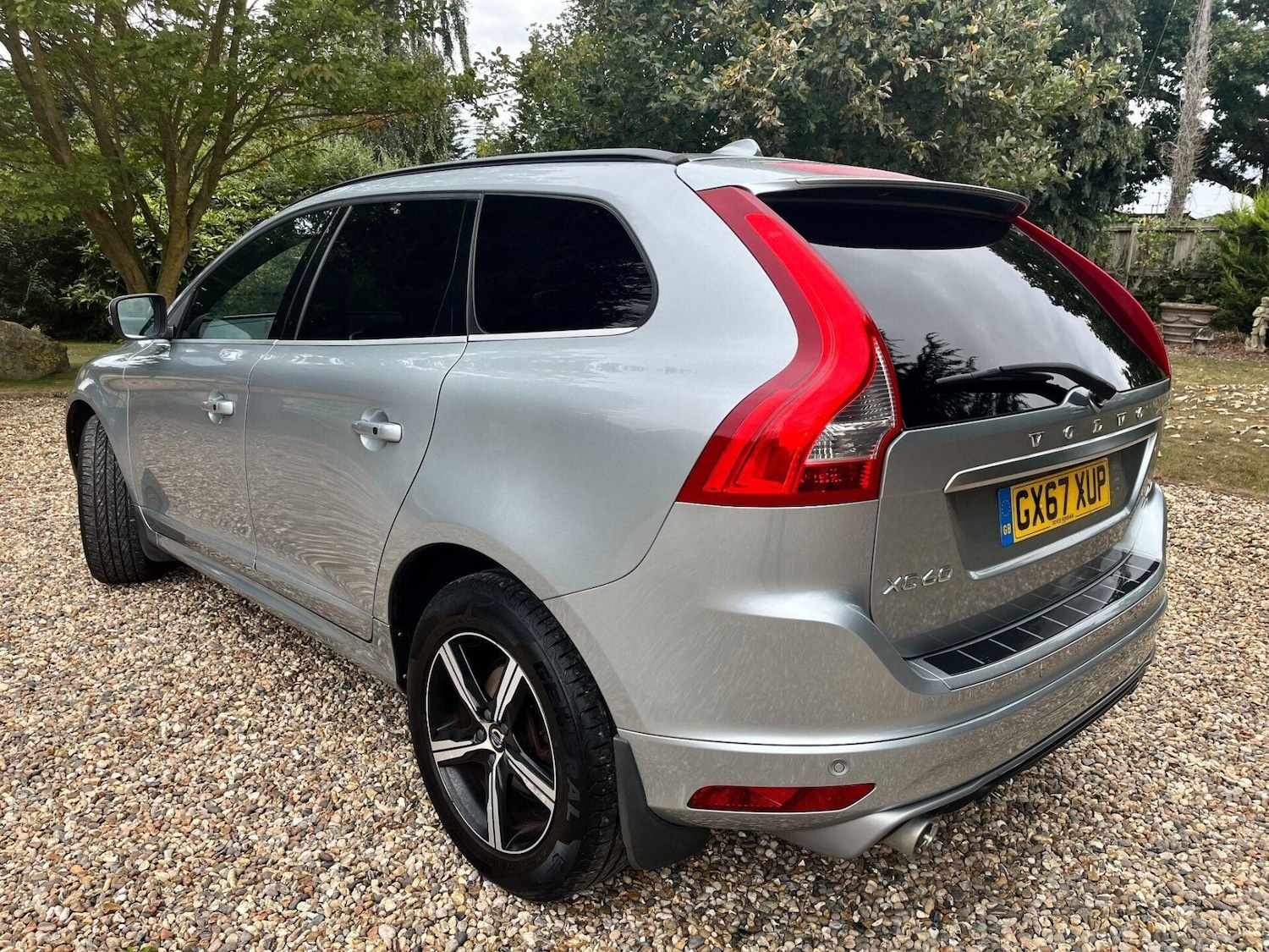 Used Volvo XC60 2017 for sale - 76776457: Photo 10