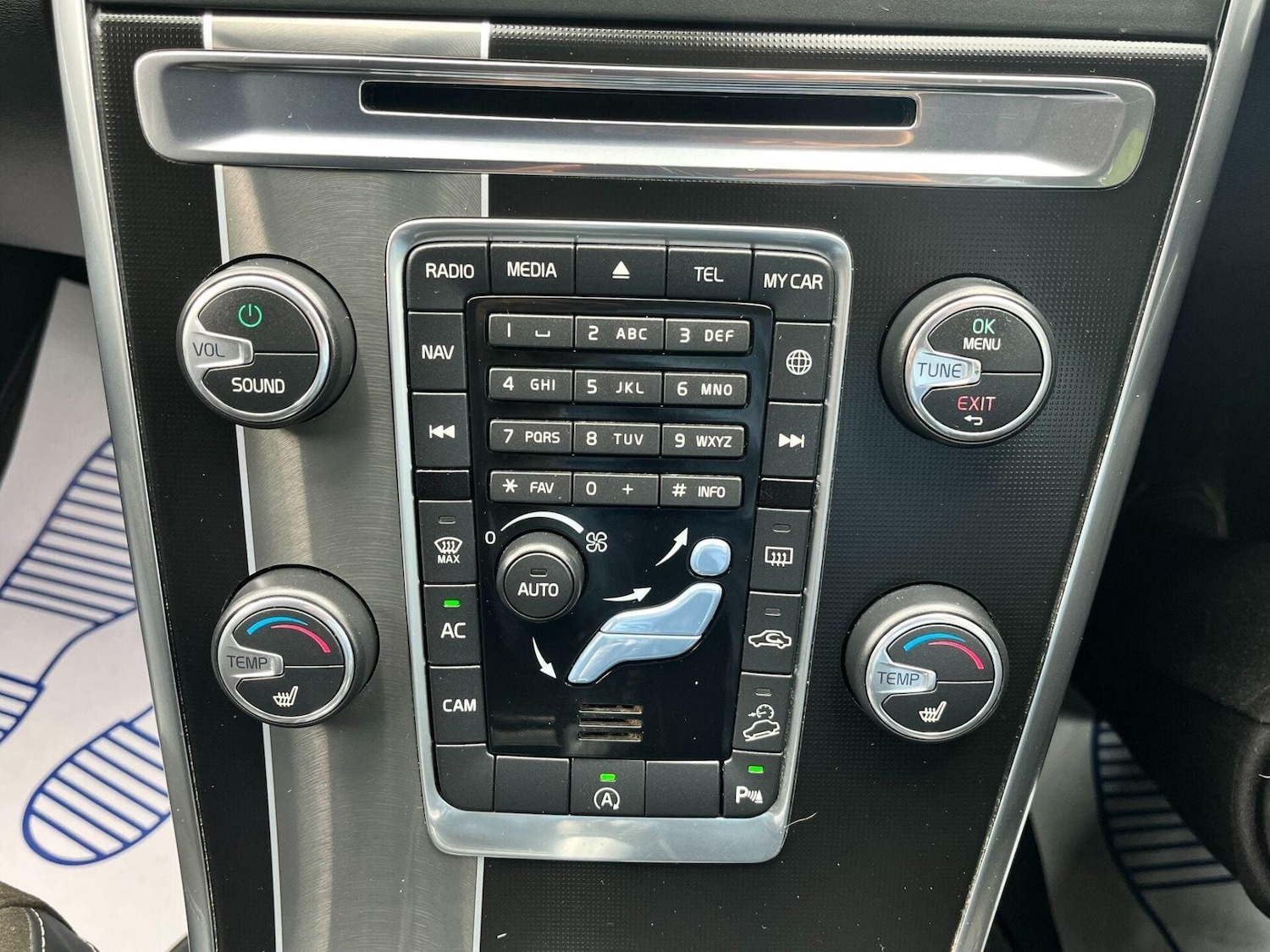 Used Volvo XC60 2017 for sale - 76776457: Photo 11