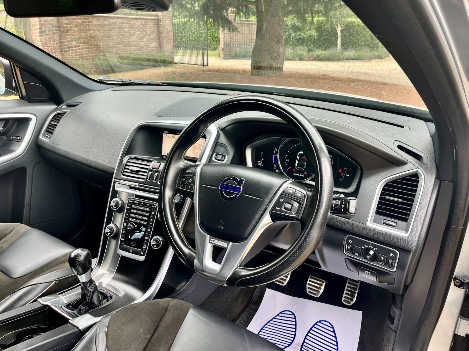 Used Volvo XC60 2017 for sale - 76776457: Photo 23