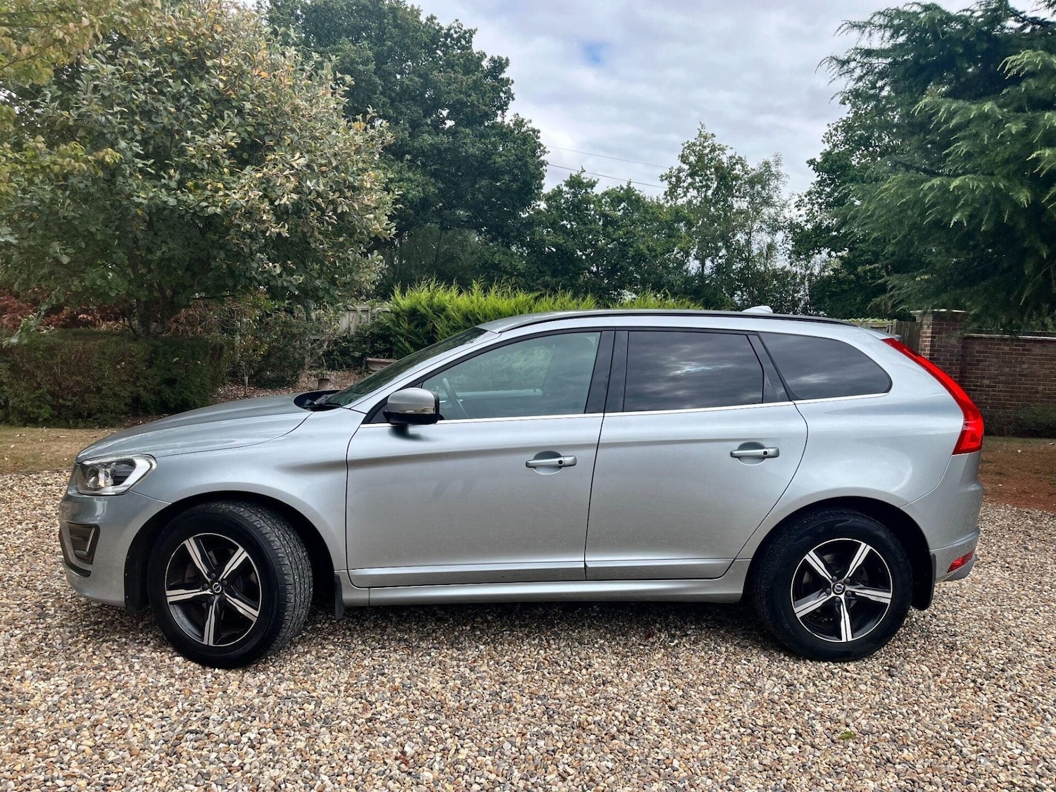 Used Volvo XC60 2017 for sale - 76776457: Photo 8