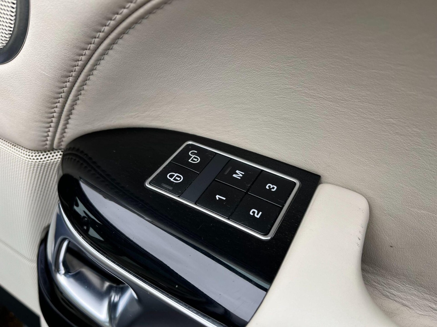 Used Land Rover Range Rover 2014 for sale - 77557353: Photo 23