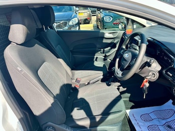Used Ford Fiesta 2019 for sale - 79314550: Photo