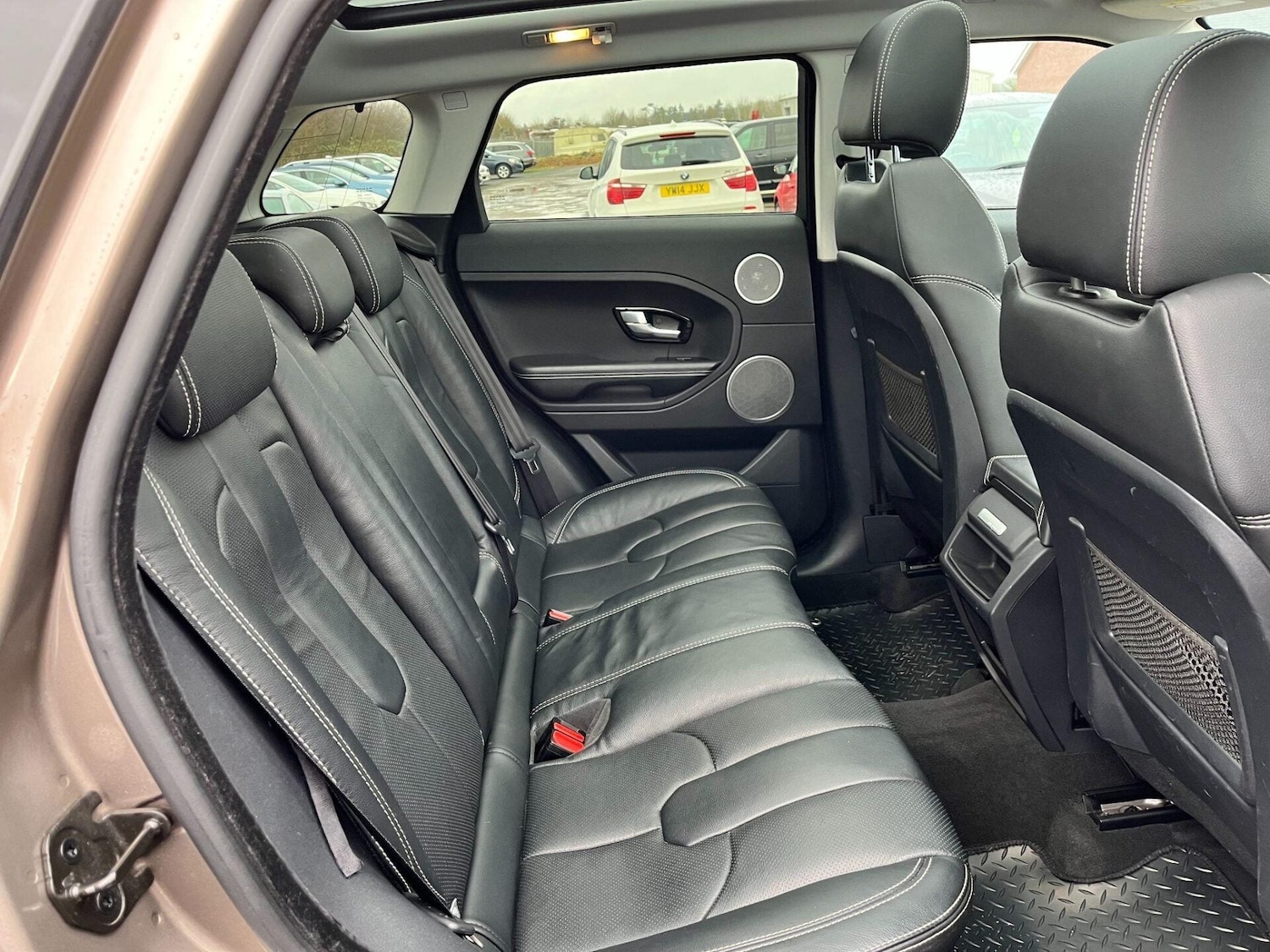 Used Land Rover Range Rover Evoque 2015 for sale - 77394057: Photo 2