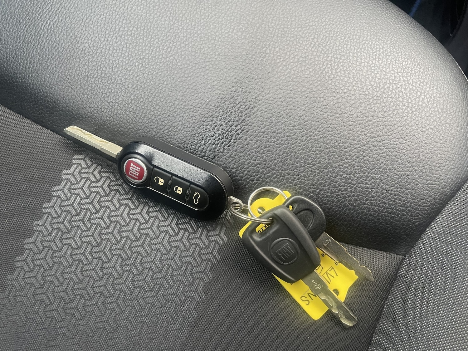 Used Fiat 500 2015 for sale - 76198233: Photo 29