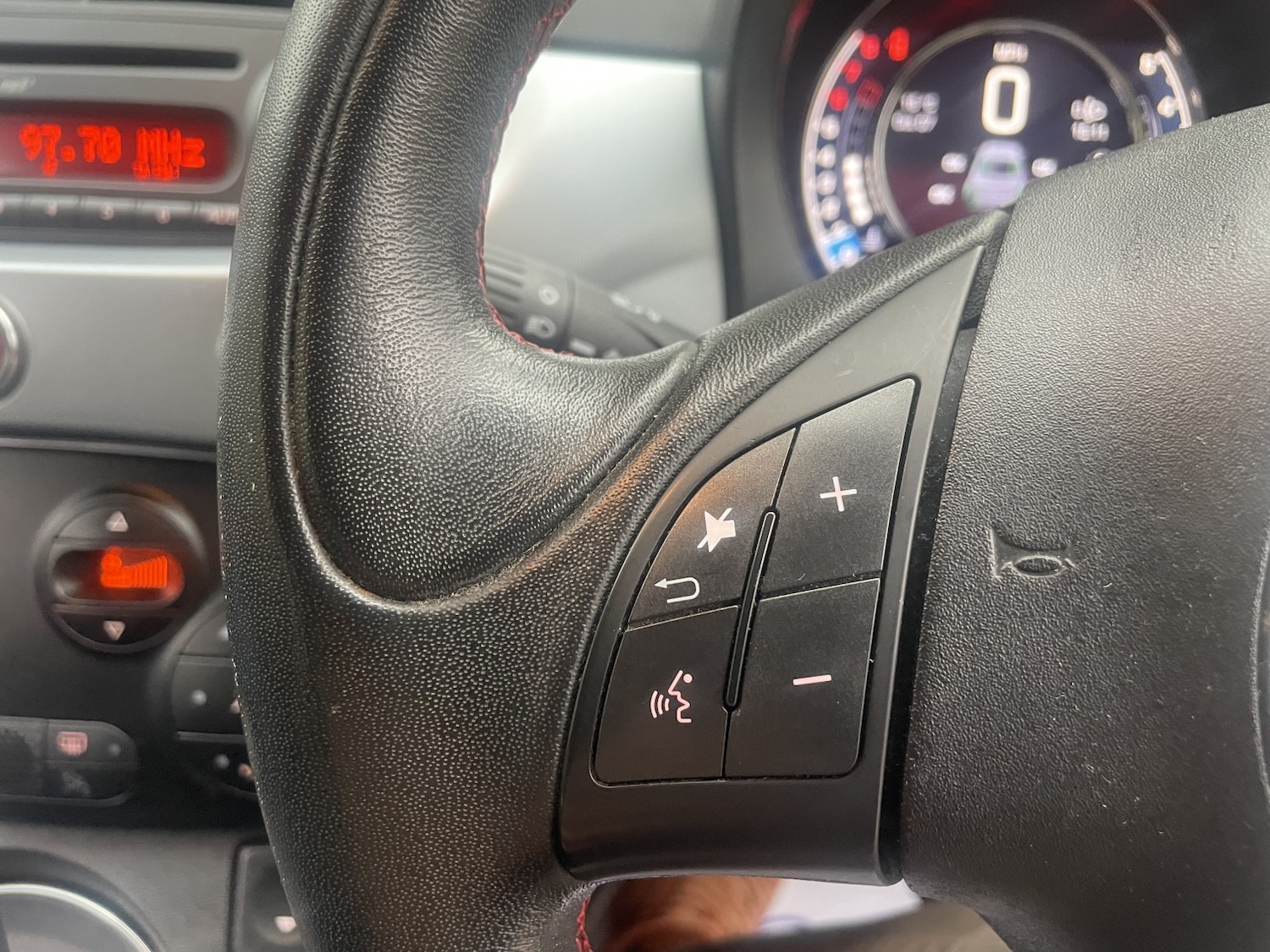 Used Fiat 500 2015 for sale - 76198233: Photo 32