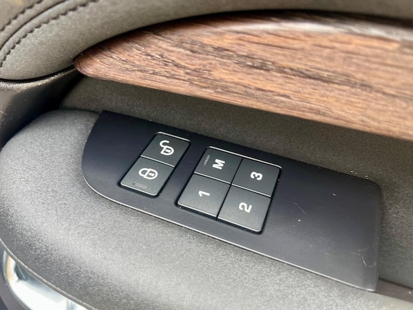 Used Land Rover Discovery 2017 for sale - 75084037: Photo 22