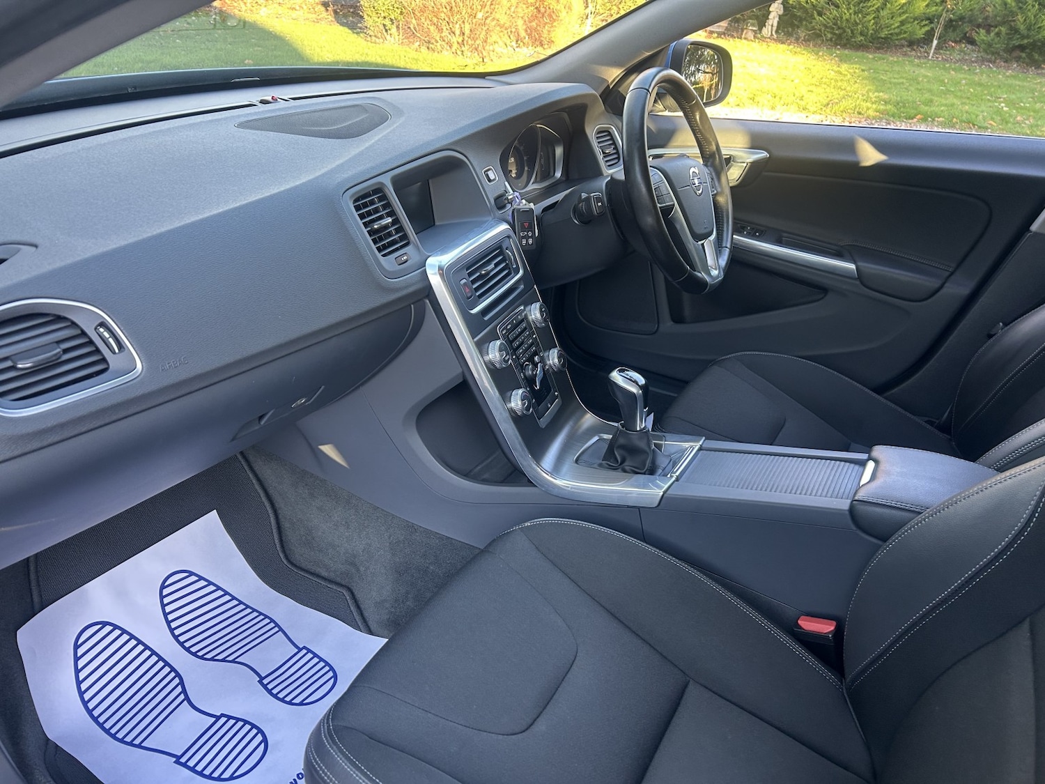 Used Volvo V60 2016 for sale - 76656078: Photo 16