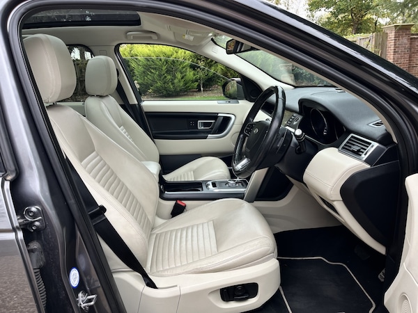 Used Land Rover Discovery Sport 2015 for sale - 76225315: Photo 25
