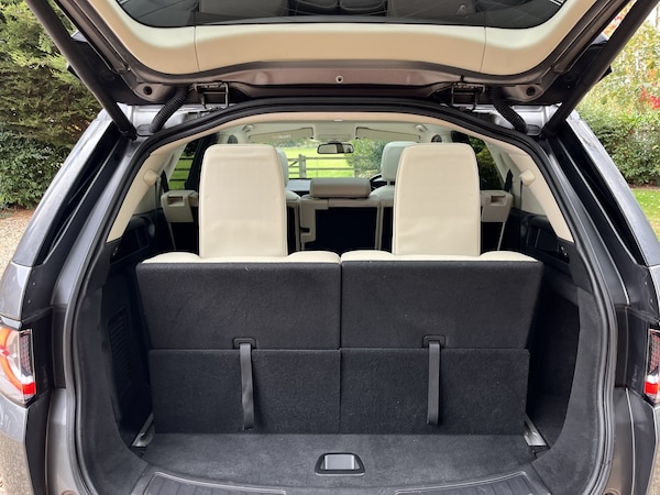 Used Land Rover Discovery Sport 2015 for sale - 76225315: Photo 32