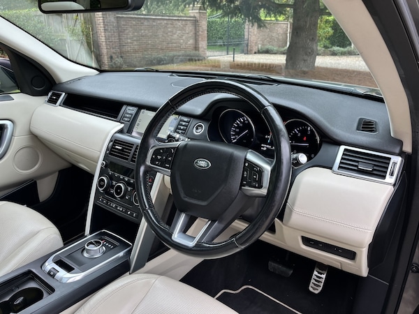 Used Land Rover Discovery Sport 2015 for sale - 76225315: Photo 35
