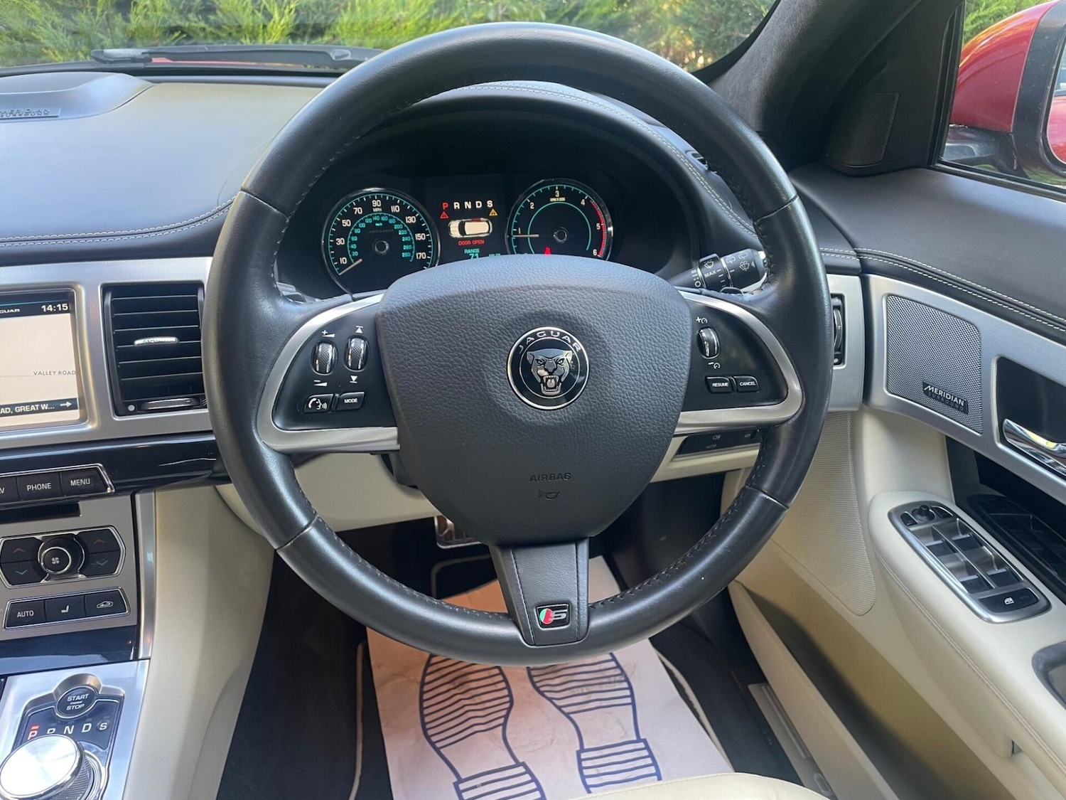 Used Jaguar XF 2014 for sale - 76776452: Photo 22