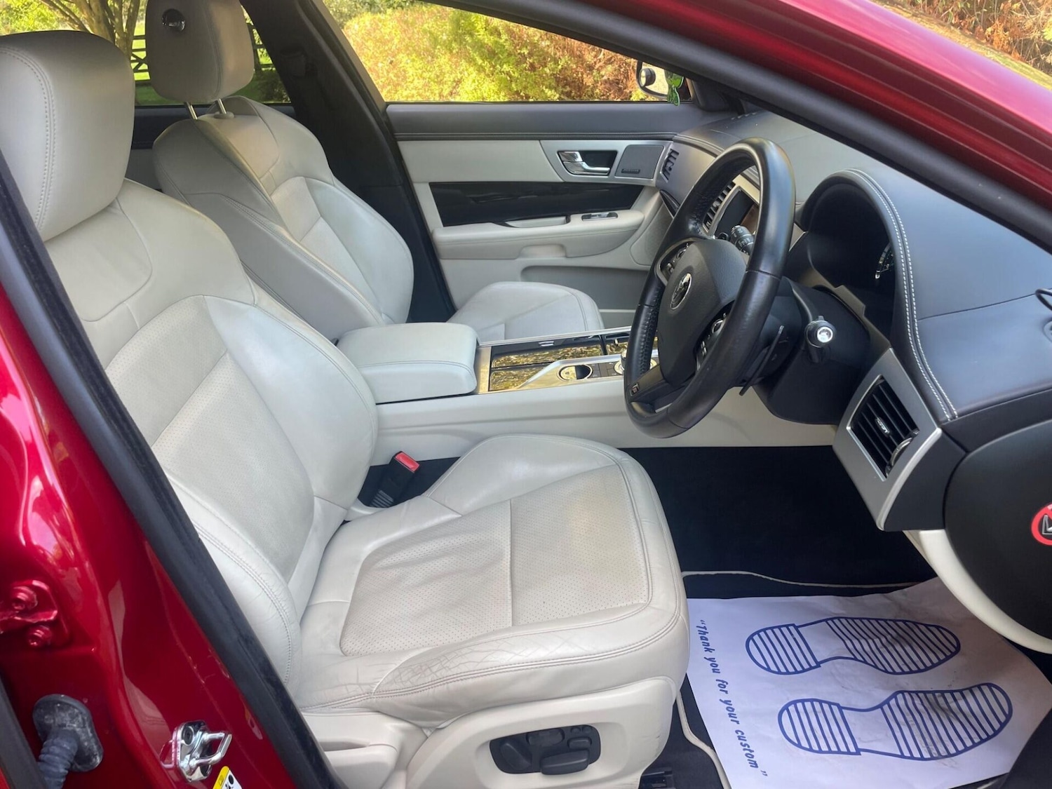 Used Jaguar XF 2014 for sale - 76776452: Photo 33