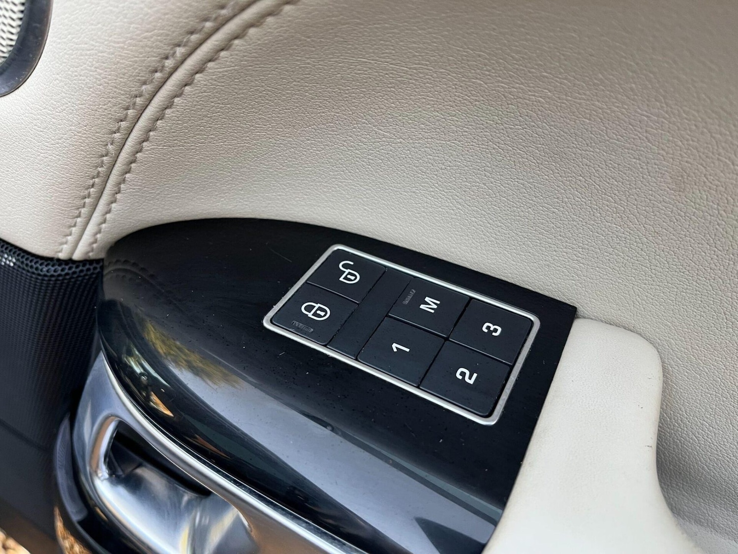 Used Land Rover Range Rover 2016 for sale - 76776433: Photo 17