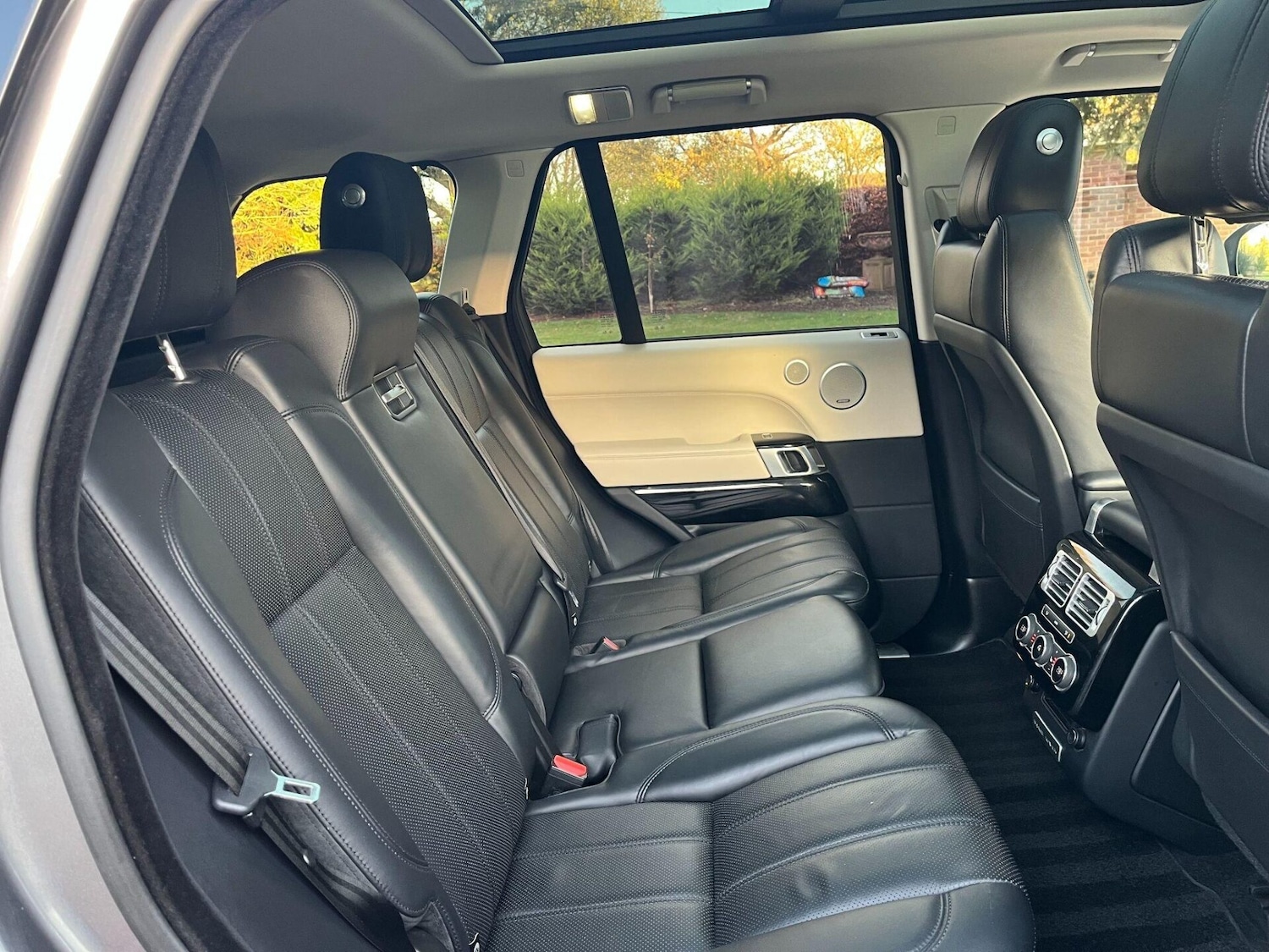 Used Land Rover Range Rover 2016 for sale - 76776433: Photo 30