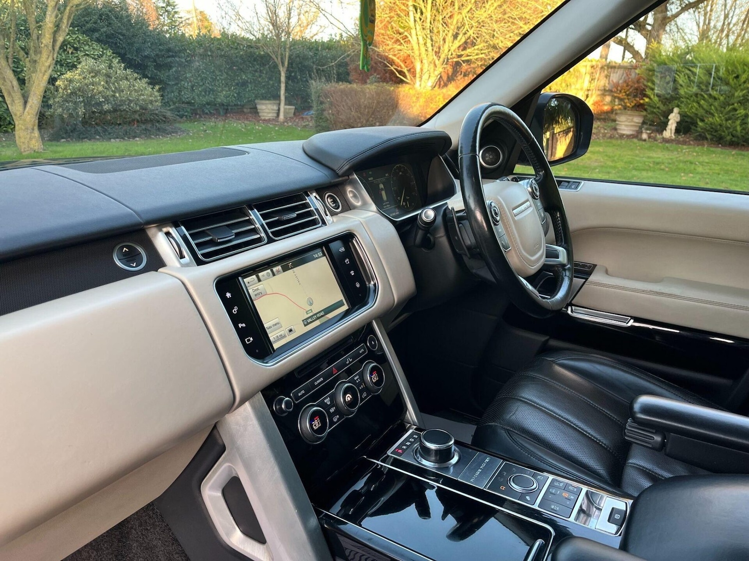 Used Land Rover Range Rover 2016 for sale - 76776433: Photo 32