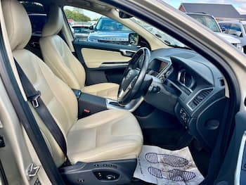 Used Volvo XC60 2017 for sale - 79734056: Photo