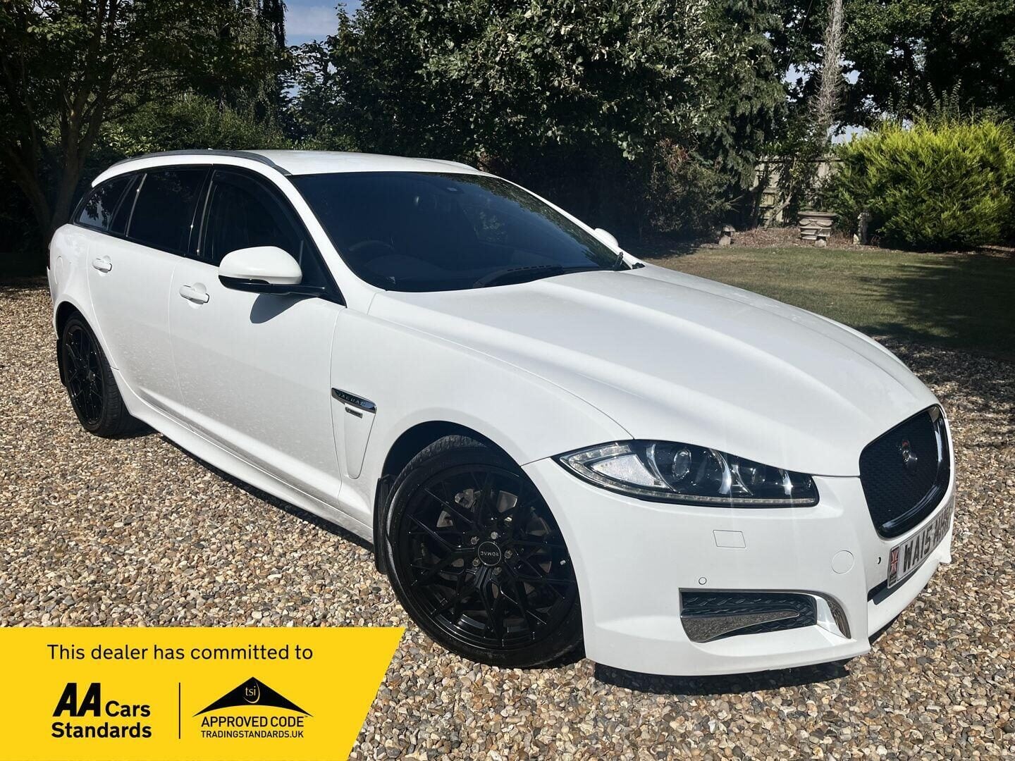 Used Jaguar XF 2015 for sale - 76776447: Photo 1