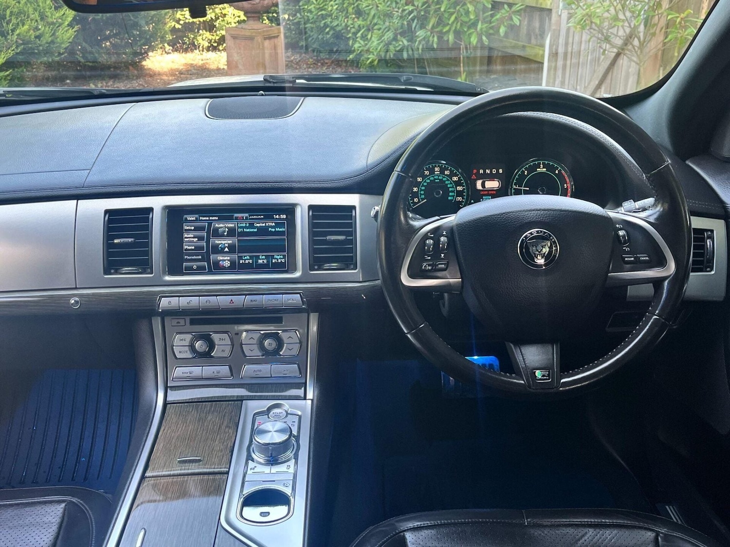 Used Jaguar XF 2015 for sale - 76776447: Photo 9