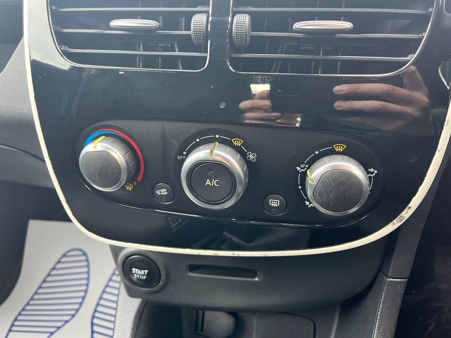 Used Renault Clio 2016 for sale - 77533834: Photo 12