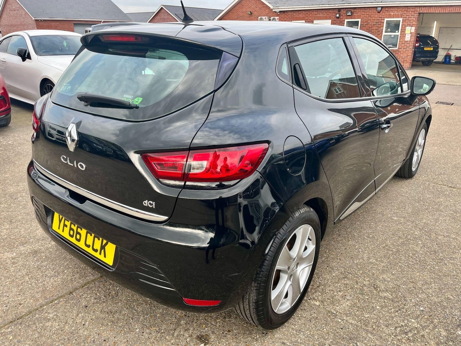 Used Renault Clio 2016 for sale - 77533834: Photo 16