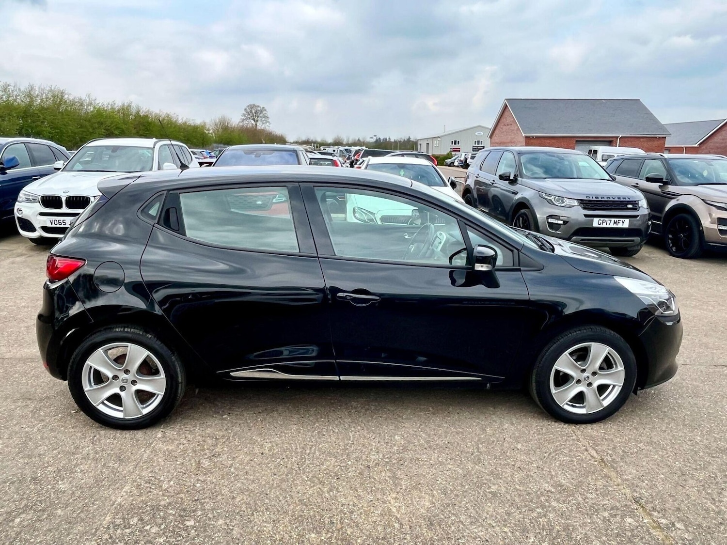Used Renault Clio 2016 for sale - 77533834: Photo 19