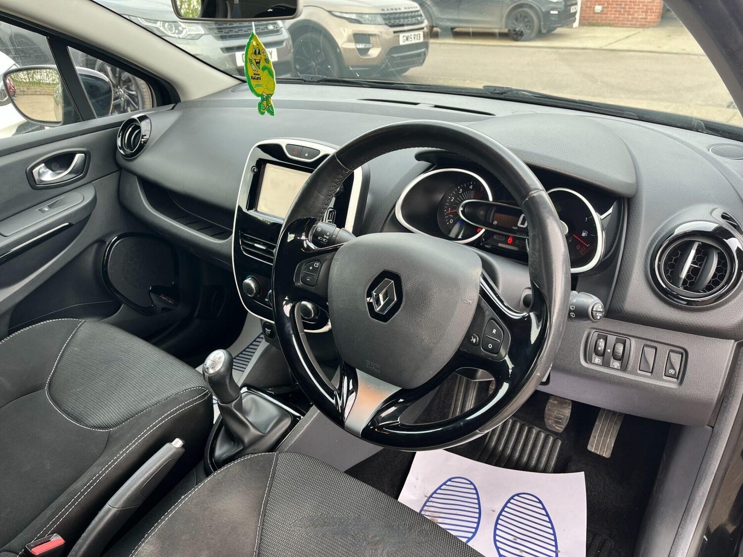 Used Renault Clio 2016 for sale - 77533834: Photo 25