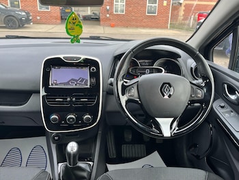 Used Renault Clio 2016 for sale - 77533834: Photo