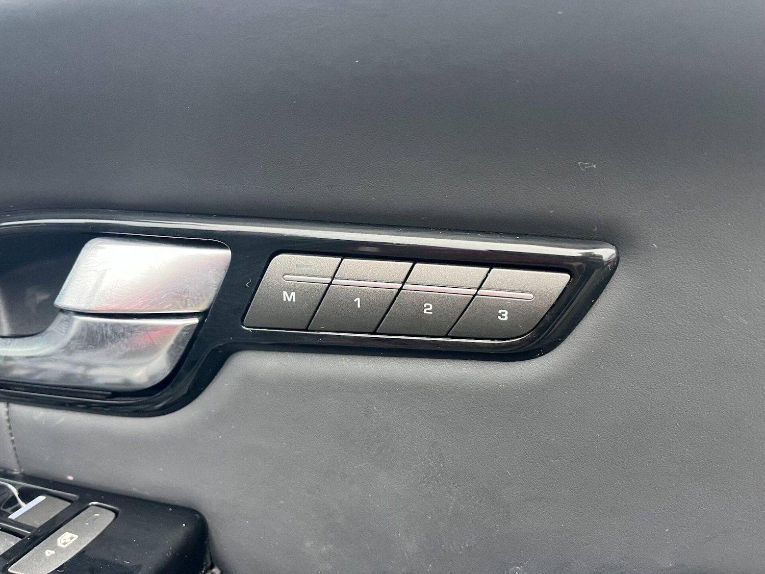 Used Land Rover Range Rover Evoque 2018 for sale - 77363406: Photo 18