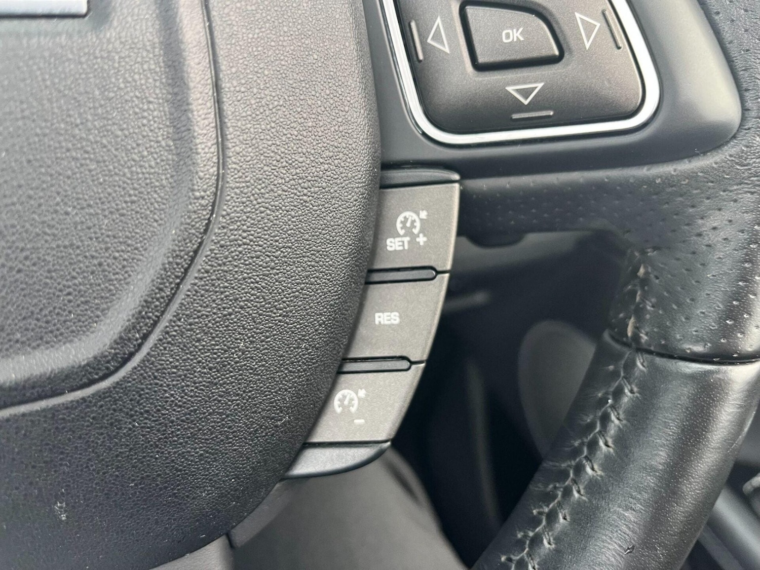 Used Land Rover Range Rover Evoque 2018 for sale - 77363406: Photo 32