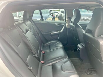 Used Volvo V60 2016 for sale - 78454843: Photo